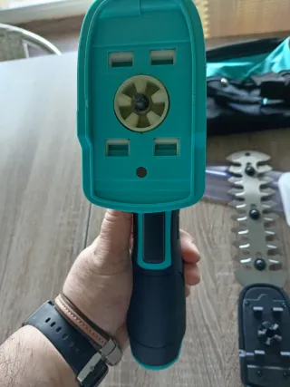 Tagliasiepi a Batteria 12V DuraTech + Borsa