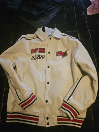 Chaqueta de cuero estilo bomber