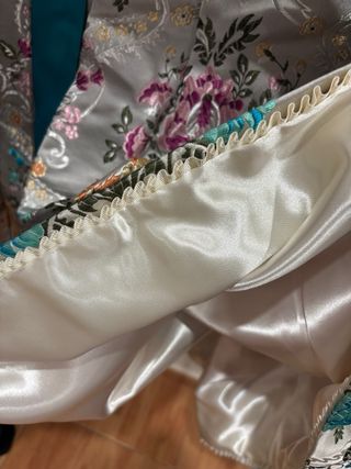 Traje de Fallera Adulta + Zapatos 40 de regalo