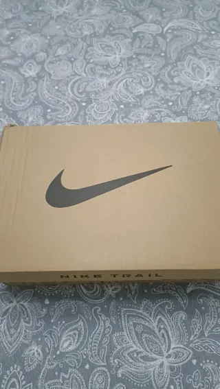 Nike Pegasus Trail 5 Verde Oliva