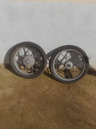 Ruedas Vespino