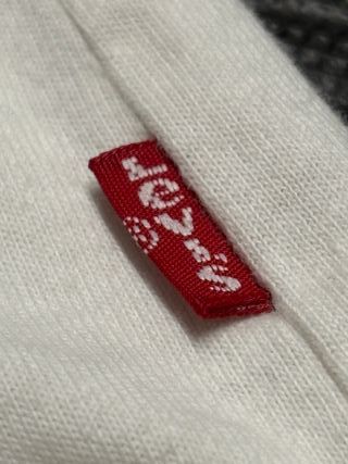 Camiseta Levi's Mujer Manga Larga Blanca