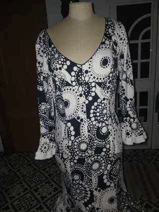 Vestido Flamenco Negro y Blanco