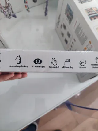Espejo de maquillaje con luz LED, SIN ESTRENAR