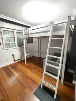 Cama Alta IKEA Blanca