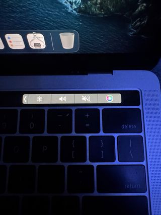 MacBook Pro 2016 touch bar