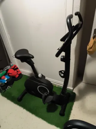 Bicicleta Estática Crane Negra