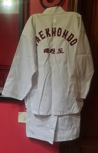 Traje Taekwondo Daedo Talla 1 (140cm)