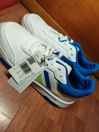 Zapatillas Adidas Blancas y Azules