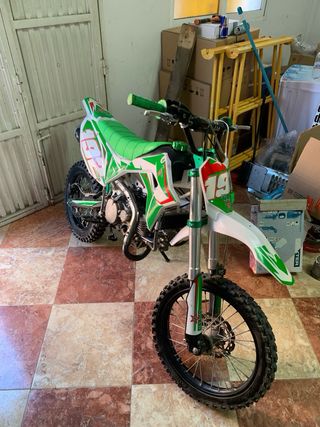 Moto de cross Precio negociable
