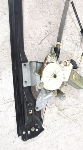 Ford 1331616 elevalunas del der focus i daw 152876