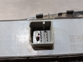 MANDO ELEVALUNAS DELANTERO IZQUIERDO SEAT ALTEA X