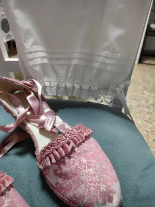 Traje de fallera oro y rosa