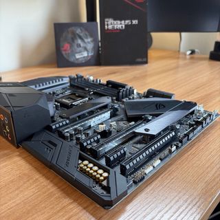 ASUS ROG MAXIMUS XI HERO - Intel LGA1151