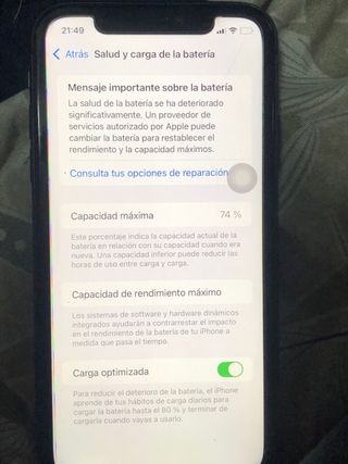 iPhone 11 Batería al 74%