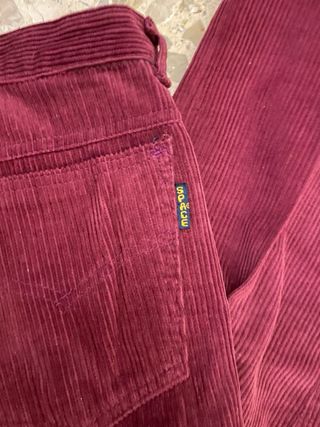 Pantaloni donna a costine bordeaux