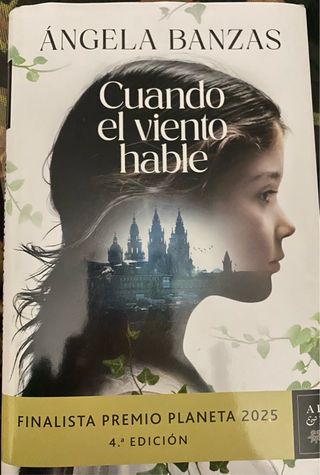 Libro reciente, esta nuevo .  Leido una vez
