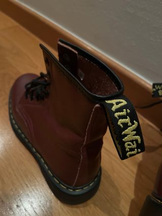 Botas Dr. Martens granate talla 38