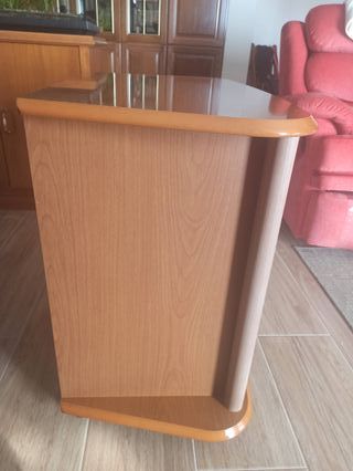 Mueble TV madera y cristal