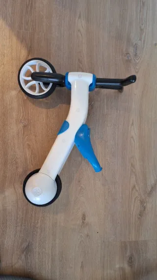 Bicicleta de equilibrio 2 en 1. Como nueva