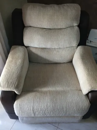 Sillón de relax beige y marrón