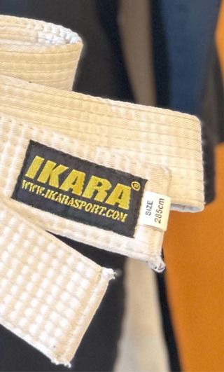 Kimono MAJESTIC negro y blanco