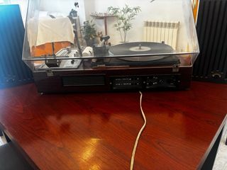 Tocadiscos Bettor con altavoces con 32 vinilos