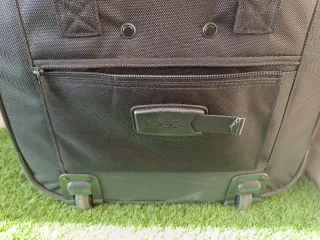 Maletín Vagg con ruedas negro