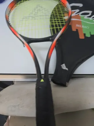 Raqueta de Tenis Gam Bilbao