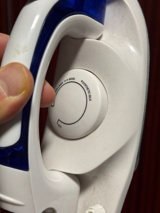 Plancha de Viaje KELEX Vapor Modelo KXCV-PYVE