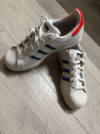 Adidas Superstar Deportivas Blancas y Azules