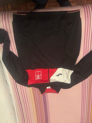 Pack Joma Ropa Deportiva Negra talla L y Verde M