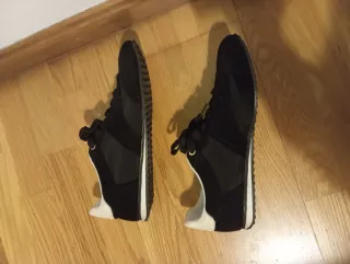 Zapatillas negras STR