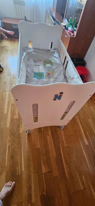 Cuna MICUNA madera blanca + Colchón en (Pamplona)