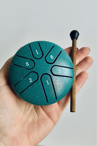 Hang Tongue Drum Mini con baqueta y libreto