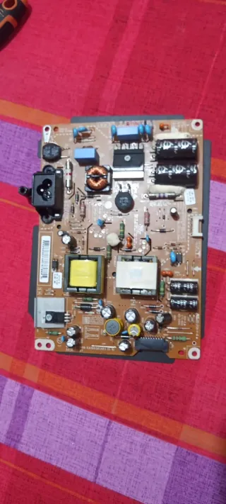 LG EAX65391401(2.8) Fuente Alimentación TV 32LB580