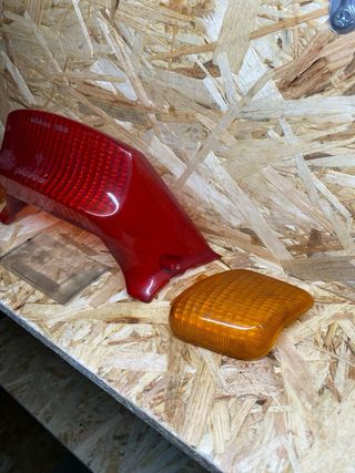 Plásticos luz traseira BWS NG