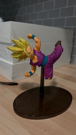 Figura Son Gohan SSJ Chosenshiretsuden.  Con caja.