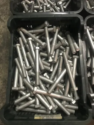 Restos de stock tornillos