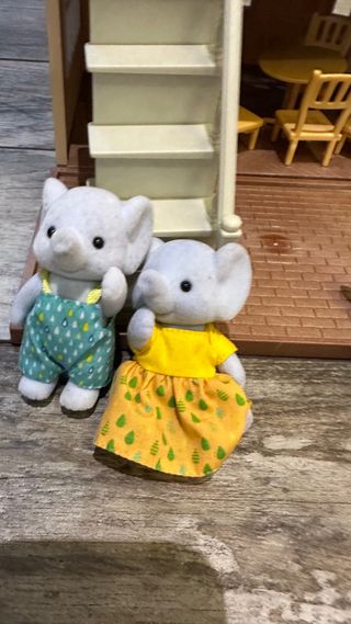 Casa Sylvanian Families con figuras