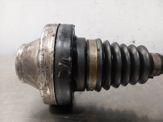 TRANSMISION DELANTERA IZQUIERDA VOLKSWAGEN TOUARE