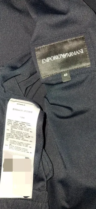 Cazadora Emporio Armani Negra Talla M