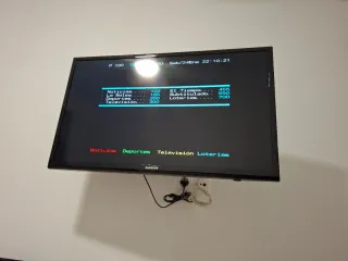 Televisor Samsung 32" UE32EH4003W