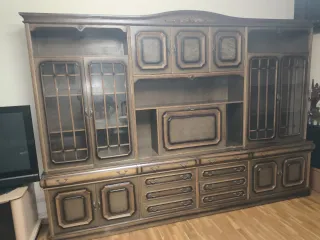 Mueble de salón madera y cristal