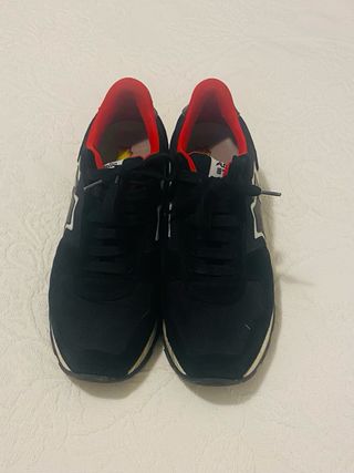 Atlantic Stars Scarpe sportive nere e rosse