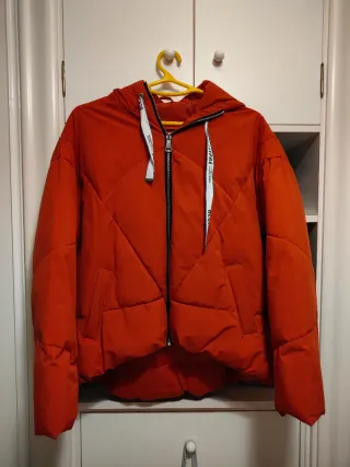 Anorak acolchado mujer granate/rojizo