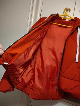 Anorak acolchado mujer granate/rojizo