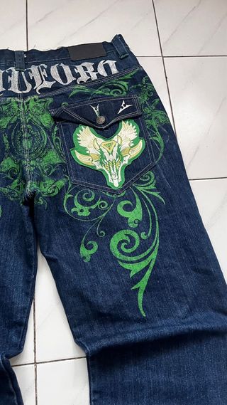 Pantalones vaqueros azules con diseño