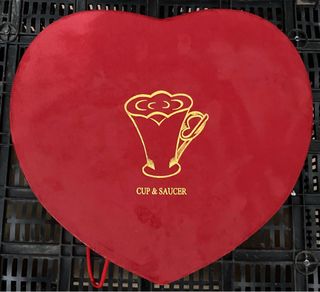Caja Corazón Roja Cup & Saucer