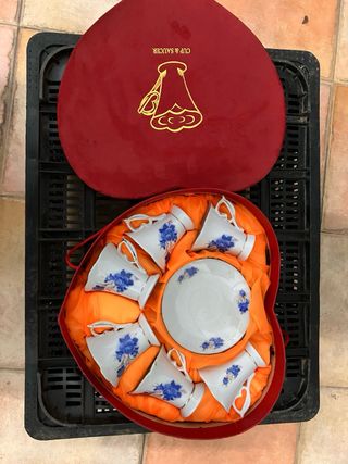 Caja Corazón Roja Cup & Saucer